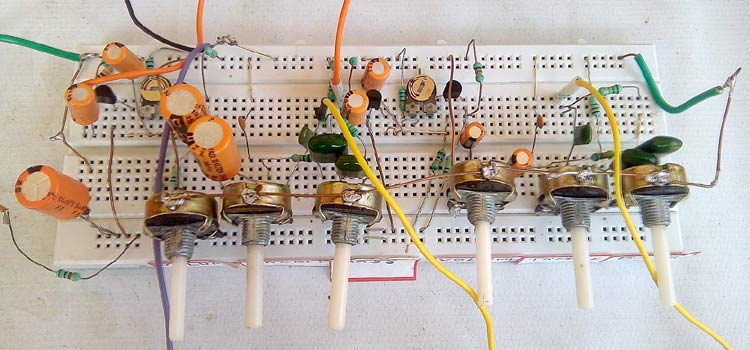 Stereo Audio Pre-Amplifier Circuit using Transistor Stereo Audio Pre-Amplifier Circuit using Transistor