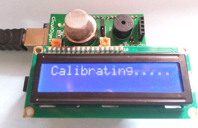 Smoke Detector using MQ2 Gas Sensor and Arduino Smoke Detector using MQ2 Gas Sensor and Arduino