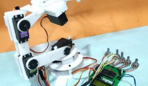 Robotic Arm Control using PIC Microcontroller Robotic Arm Control using PIC Microcontroller