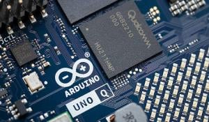 Arduino Uno Q Arduino Uno Q